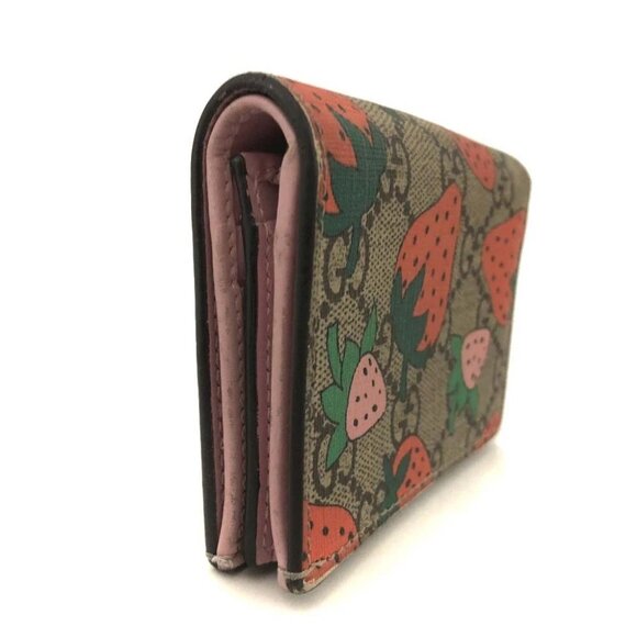 GUCCI GG Supreme Strawberry Print PVC Bifold Wallet Beige/2BF1607 - Picture 3 of 8